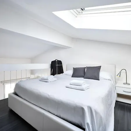 The - Regarda Travel Μπαρντολίνο