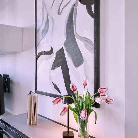 The - Regarda Travel * Bardolino