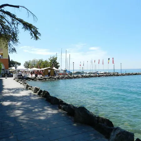 The - Regarda Travel Apartament